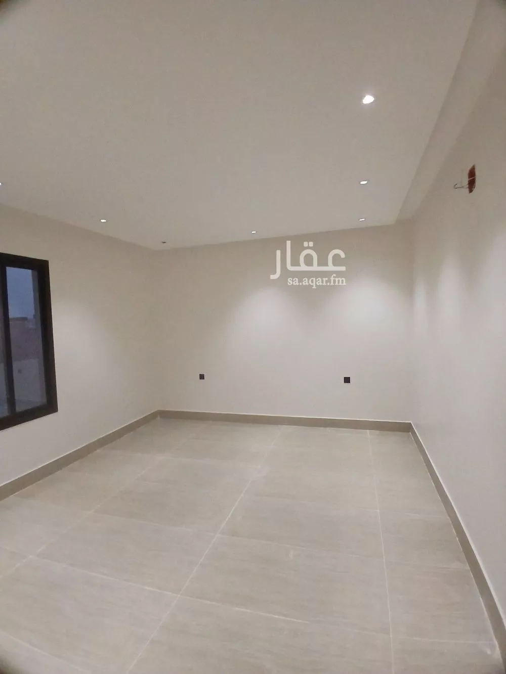3 bedroom floor in Okaz 8