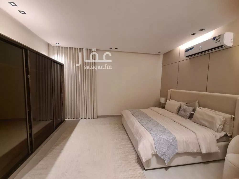 5 bedroom floor in Okaz 11