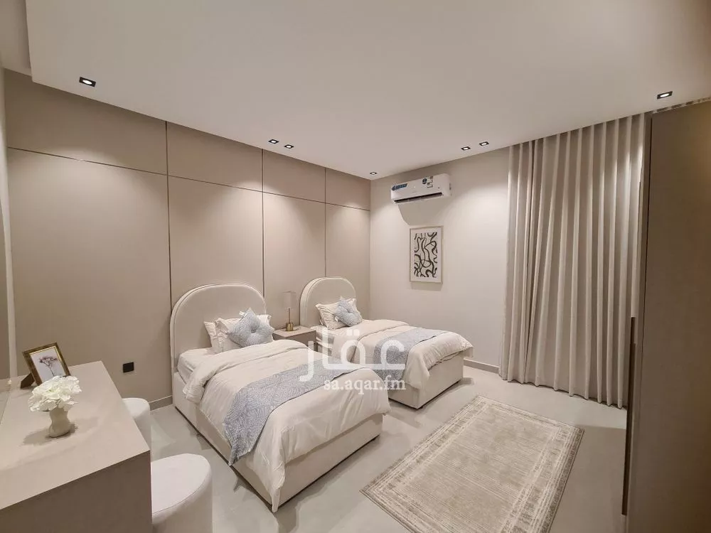 5 bedroom floor in Okaz 12