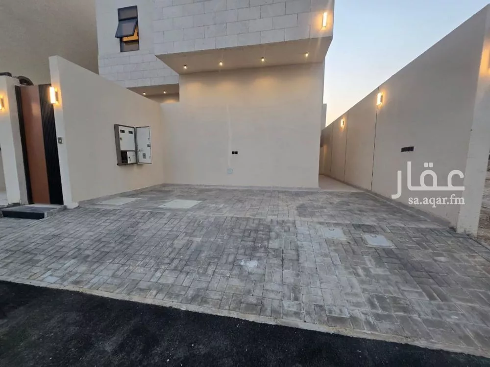 4 bedroom floor in Dahiat Namar 2