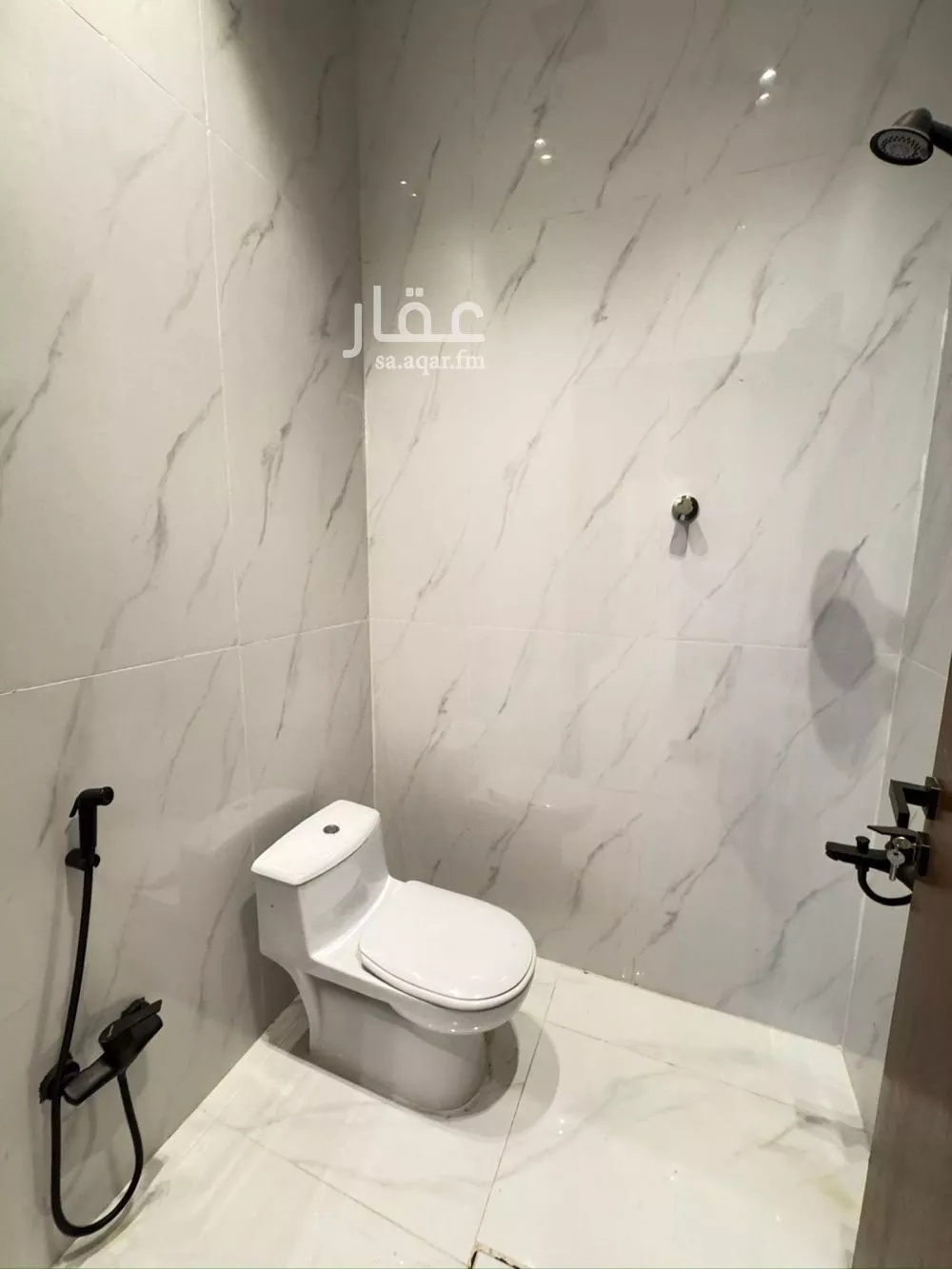 5 bedroom floor in Al Khaleej 17