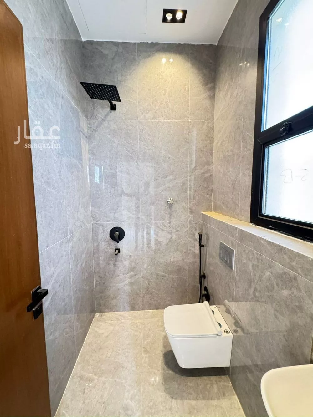 5 bedroom floor in Al Khaleej 18