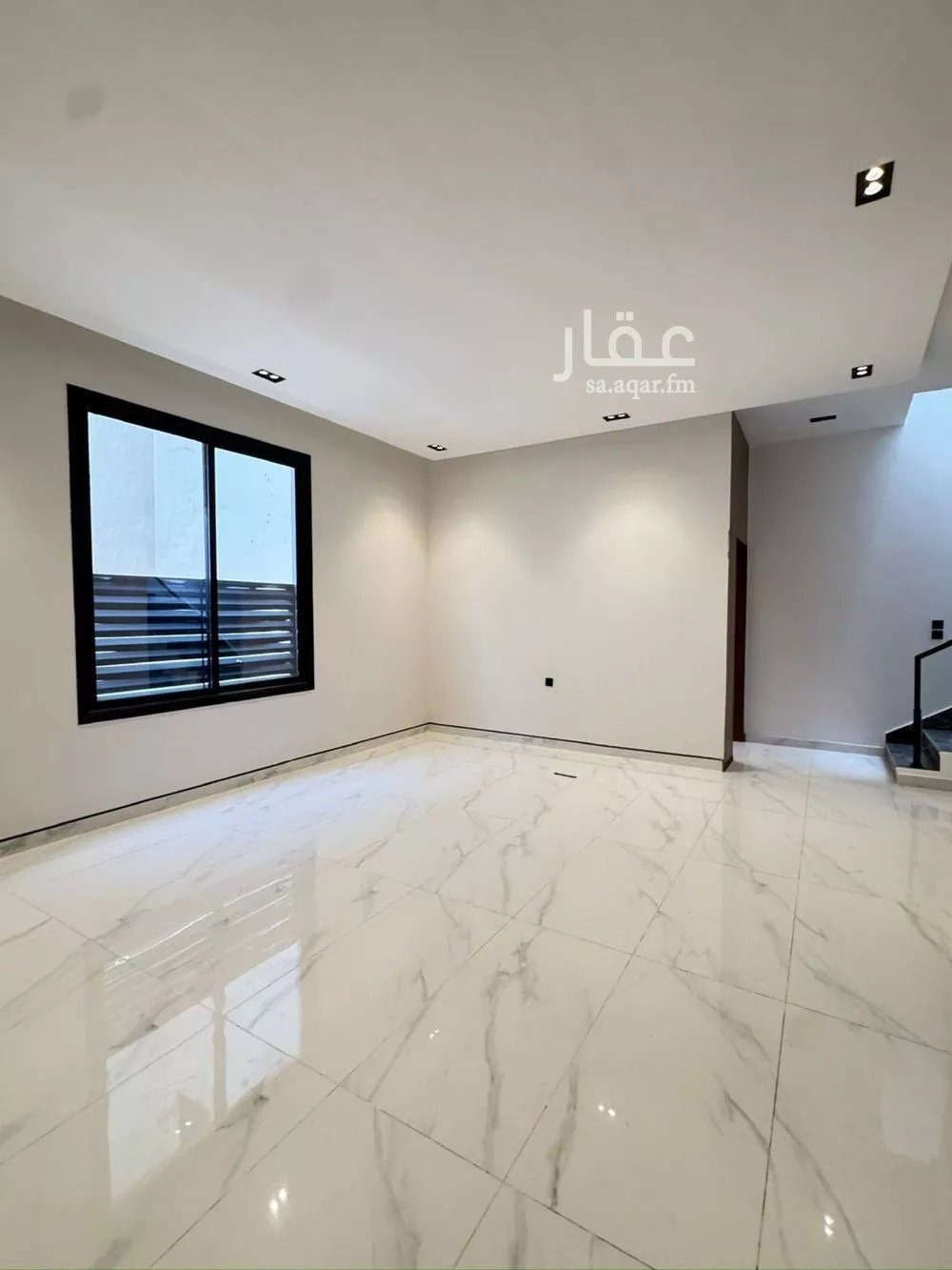 5 bedroom floor in Al Khaleej 7