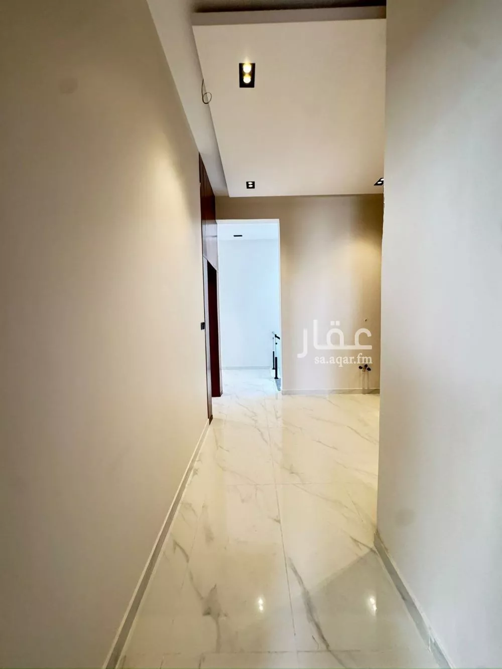 5 bedroom floor in Al Khaleej 10