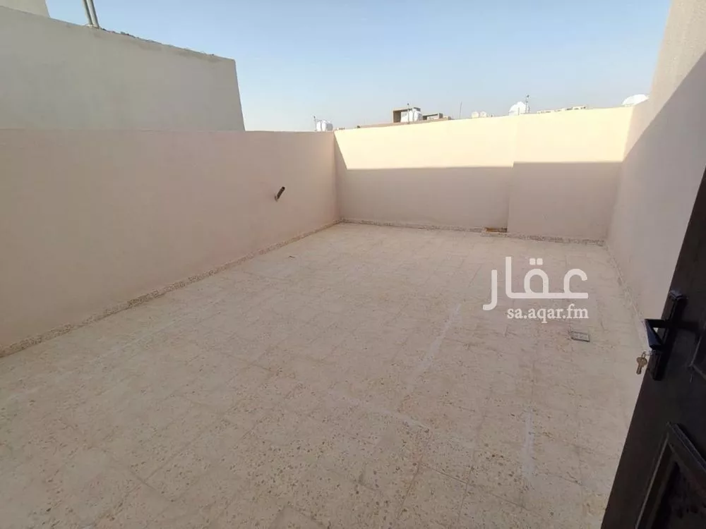 3 bedroom floor in Badr 13