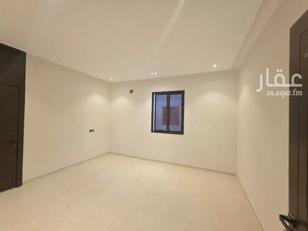 3 bedroom floor in Badr 5