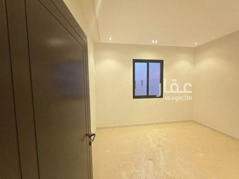 3 bedroom floor in Badr 7
