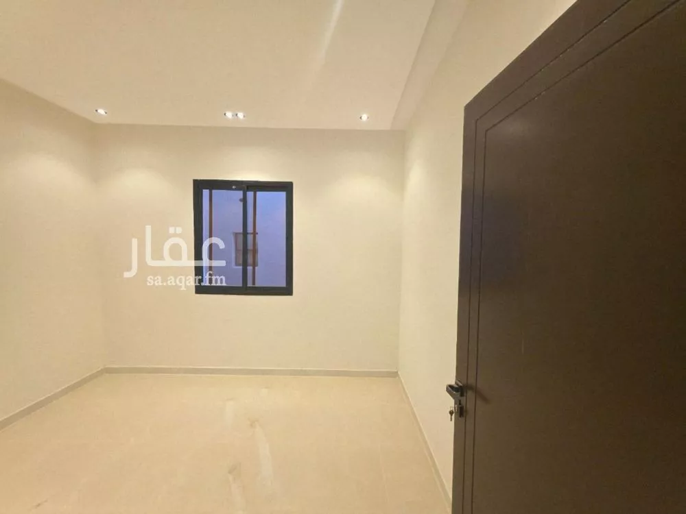 3 bedroom floor in Badr 8