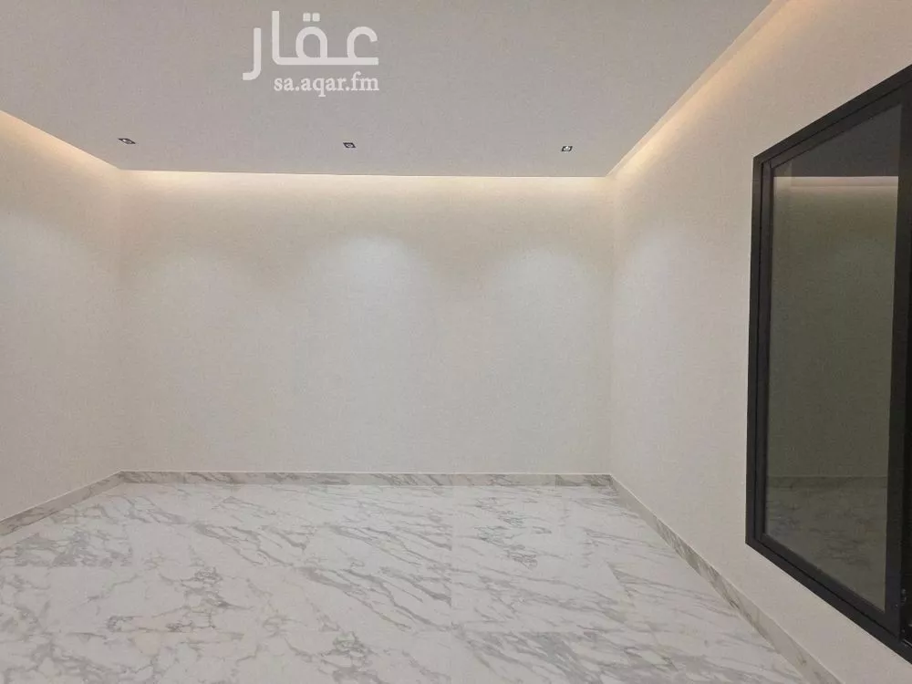 4 bedroom floor in Badr 7