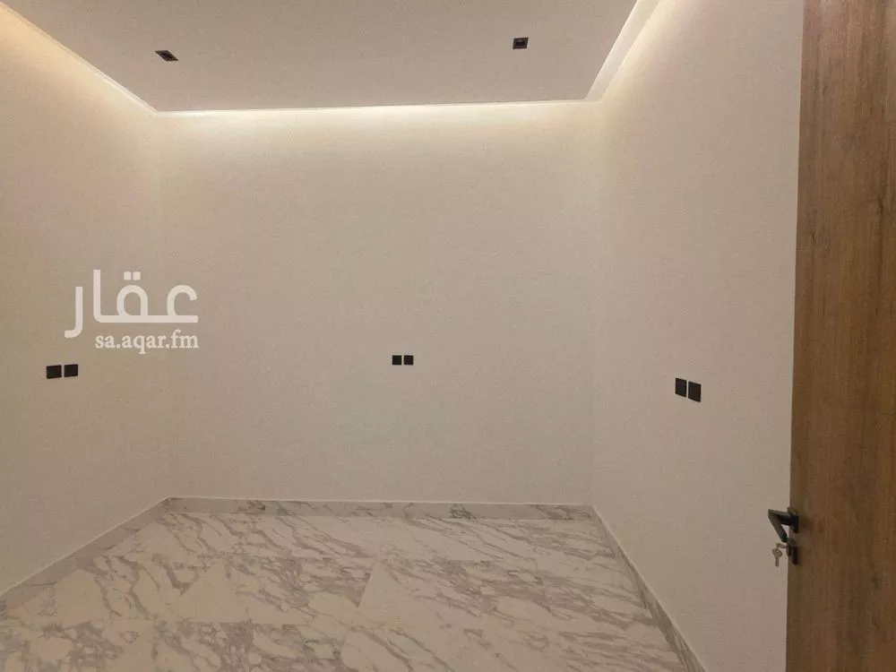 4 bedroom floor in Badr 9