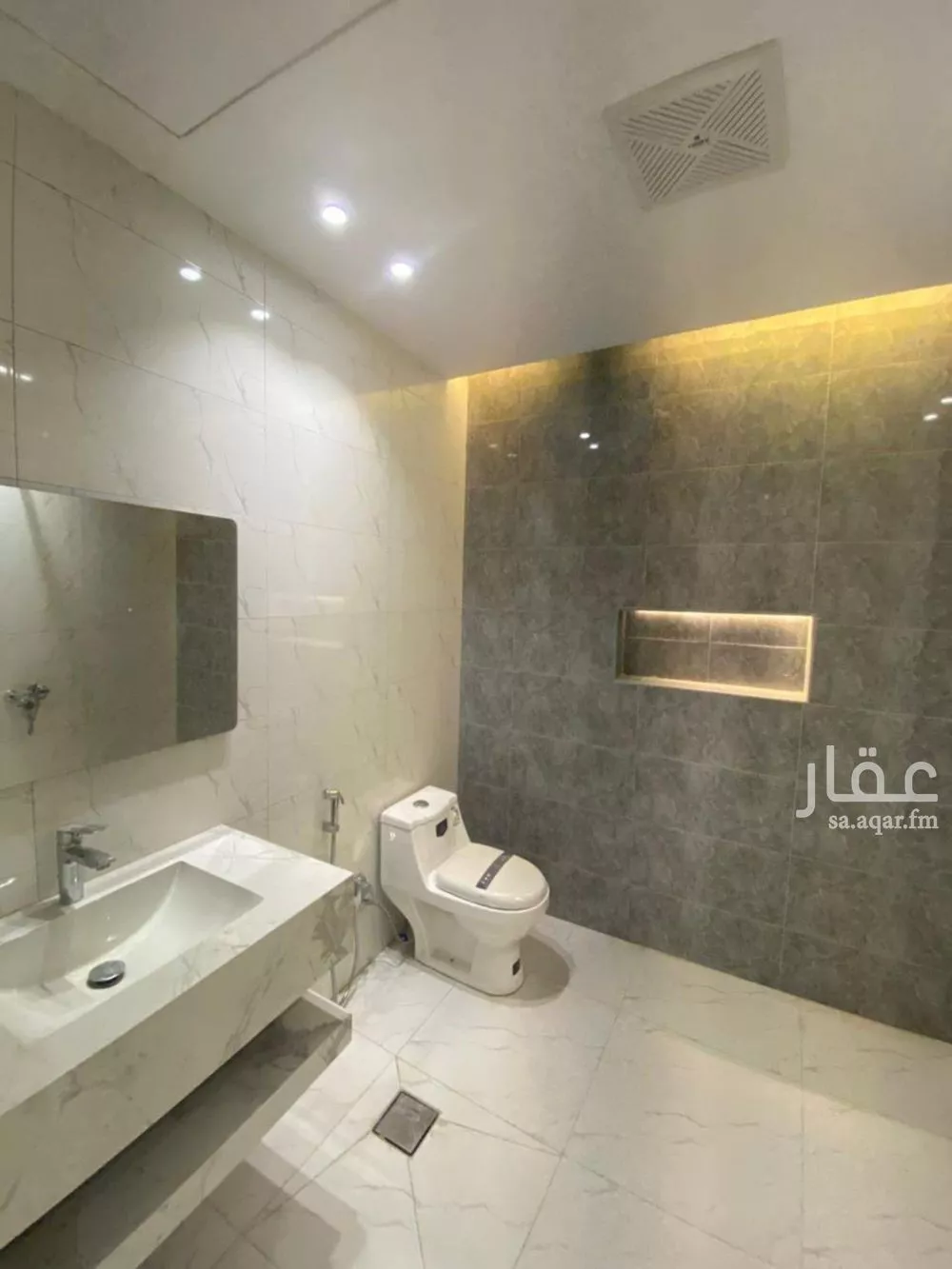 دور 3 غرف في عكاظ 13