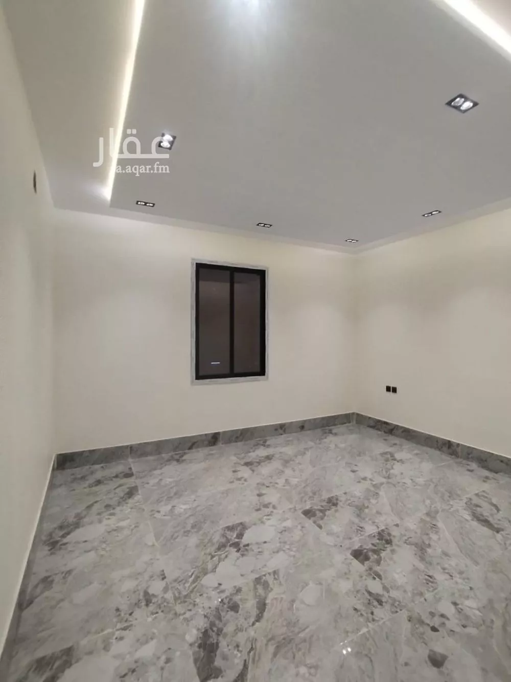 5 bedroom floor in Tuwaiq 2