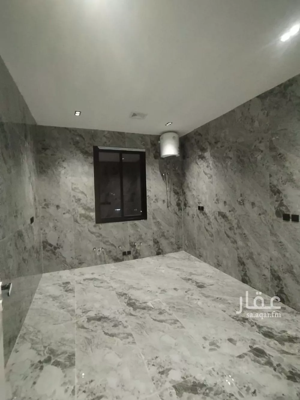 5 bedroom floor in Tuwaiq 16