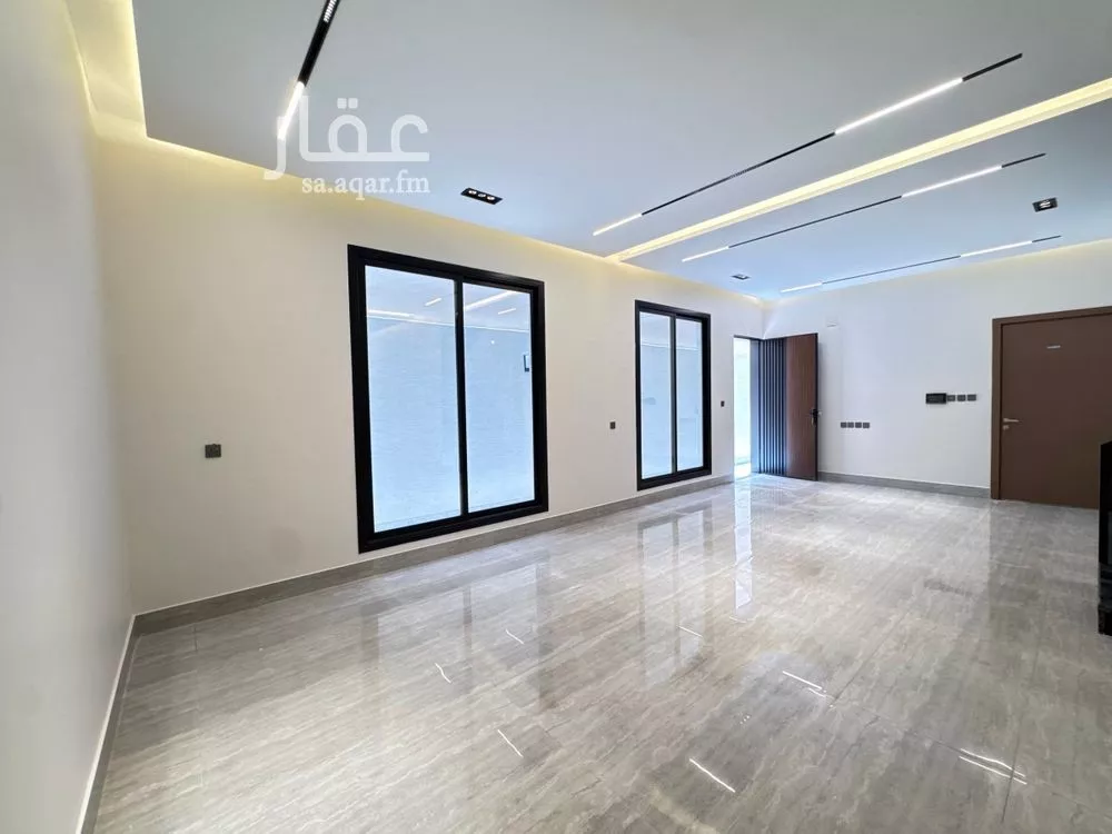 4 bedroom floor in Al Rimal 17
