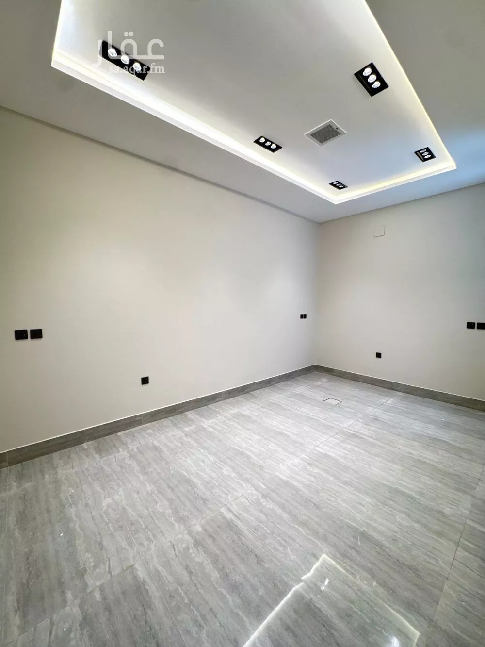 4 bedroom floor in Al Rimal 18