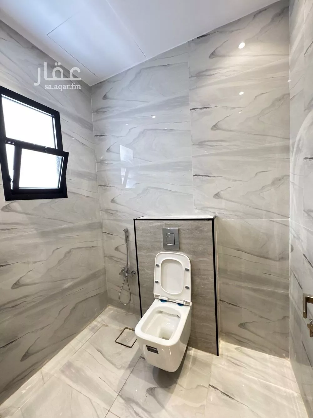 4 bedroom floor in Al Rimal 8