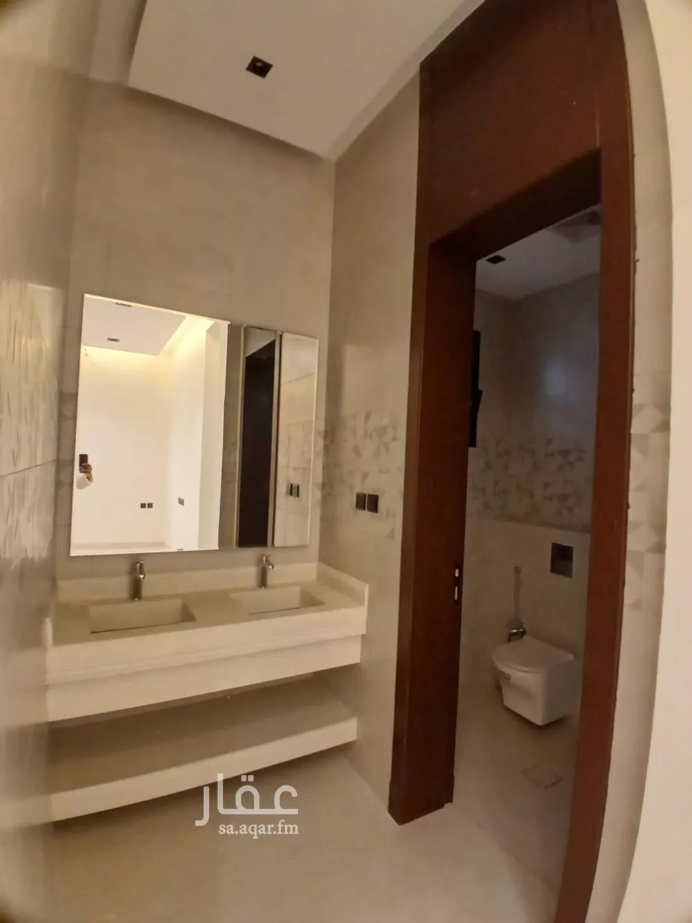 3 bedroom floor in Al Hazm 18