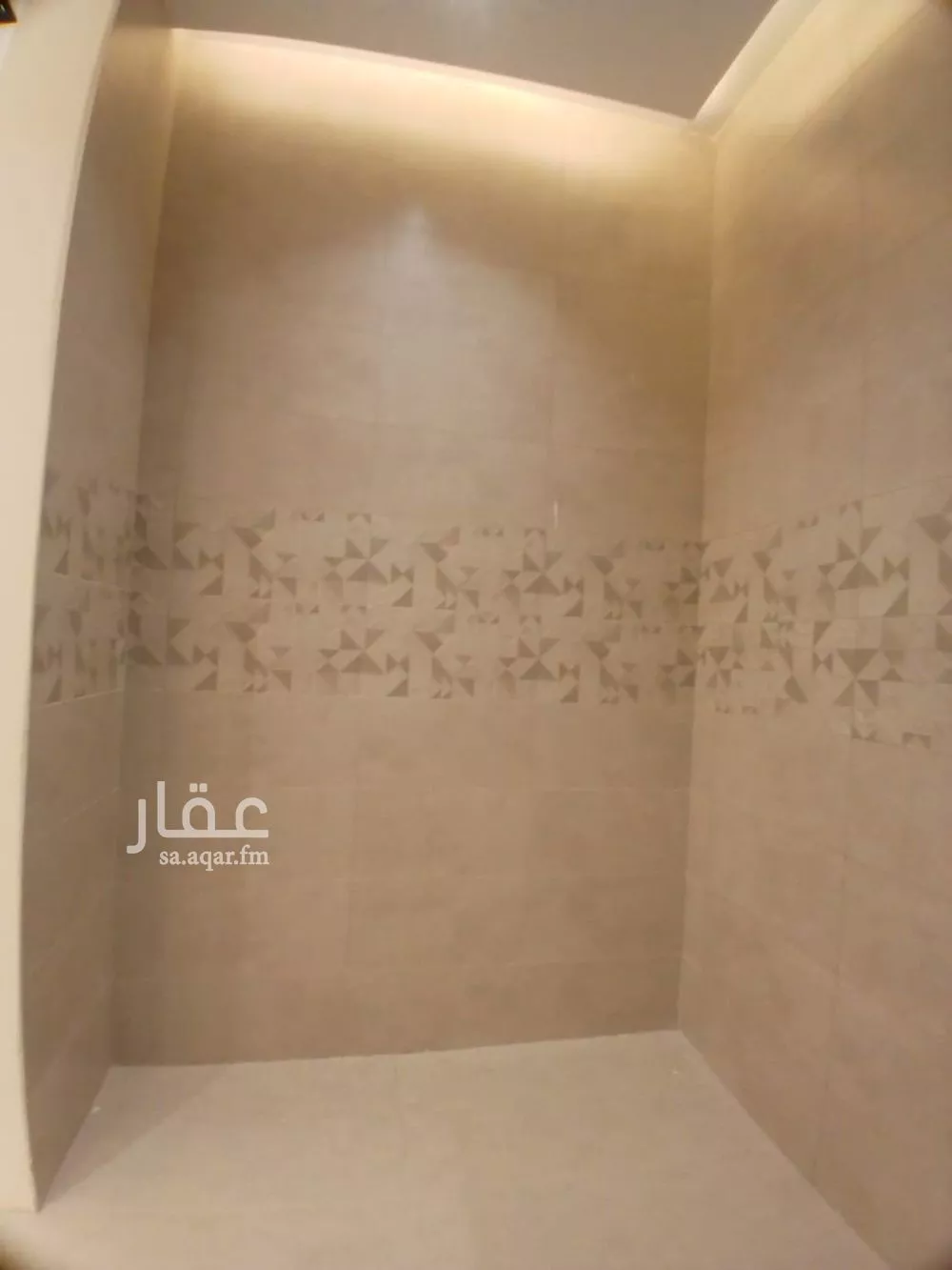 3 bedroom floor in Al Hazm 21