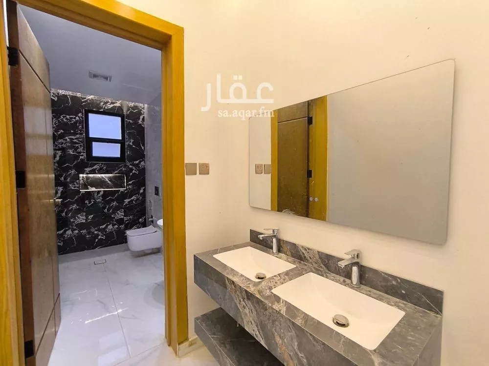 6 bedroom floor in Okaz 9
