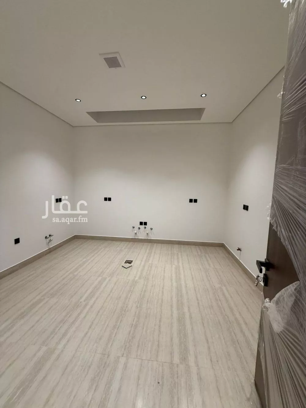 4 bedroom floor in Al Aridh 15