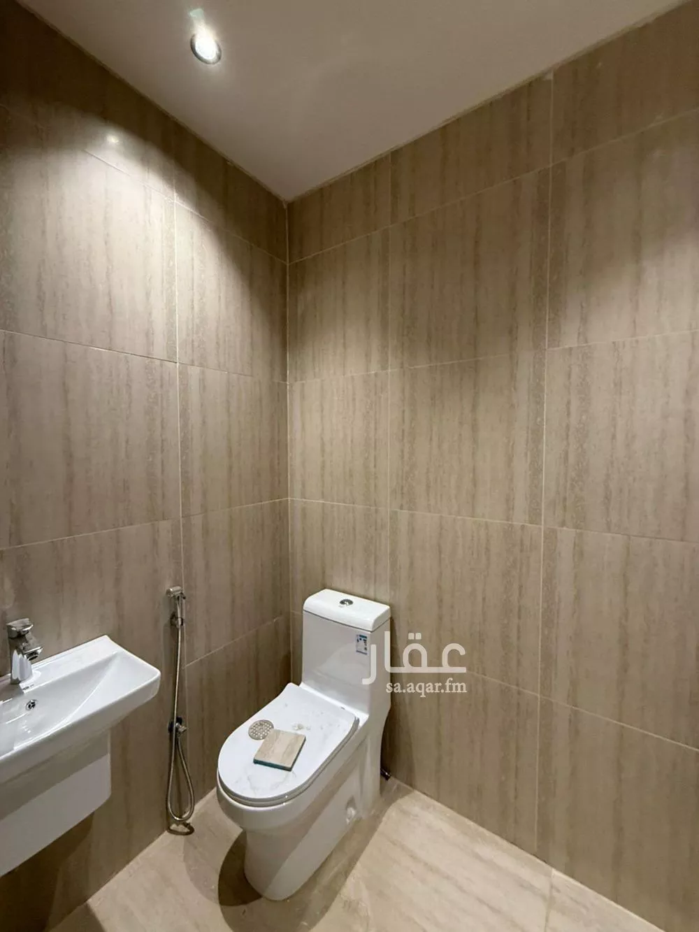 4 bedroom floor in Al Aridh 16