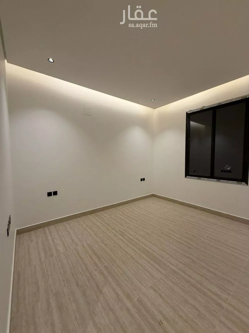 4 bedroom floor in Al Aridh 7