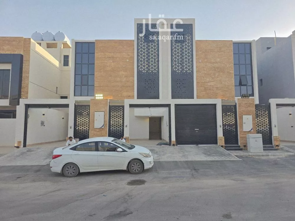 4 bedroom floor in Badr 2