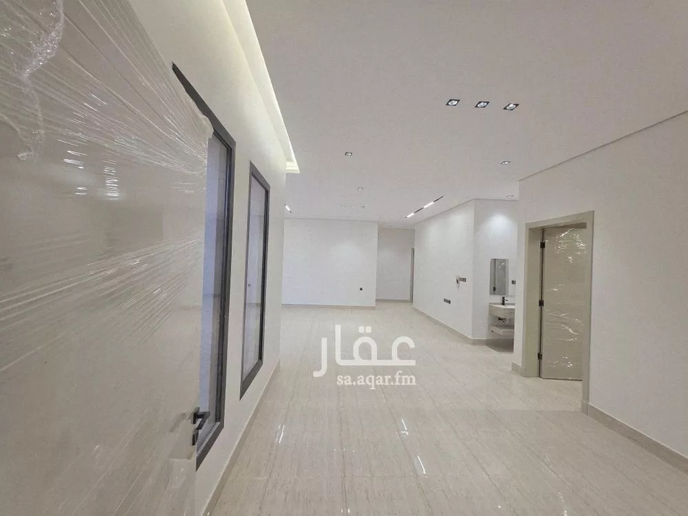 4 bedroom floor in Badr 7
