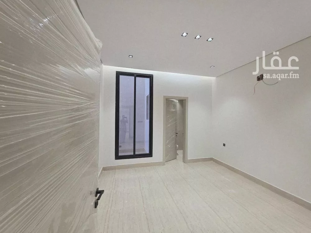 4 bedroom floor in Badr 10