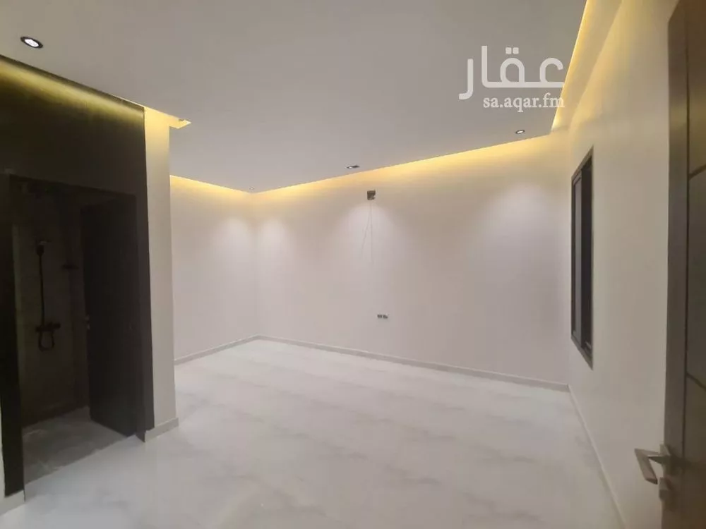 5 bedroom floor in Badr 8