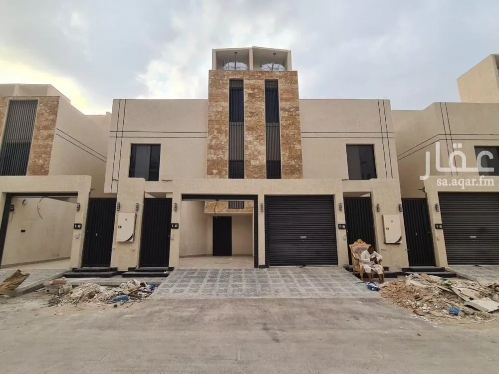 5 bedroom floor in Badr 3