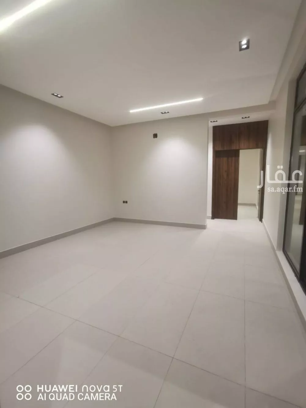 4 bedroom floor in Al Khaleej 8