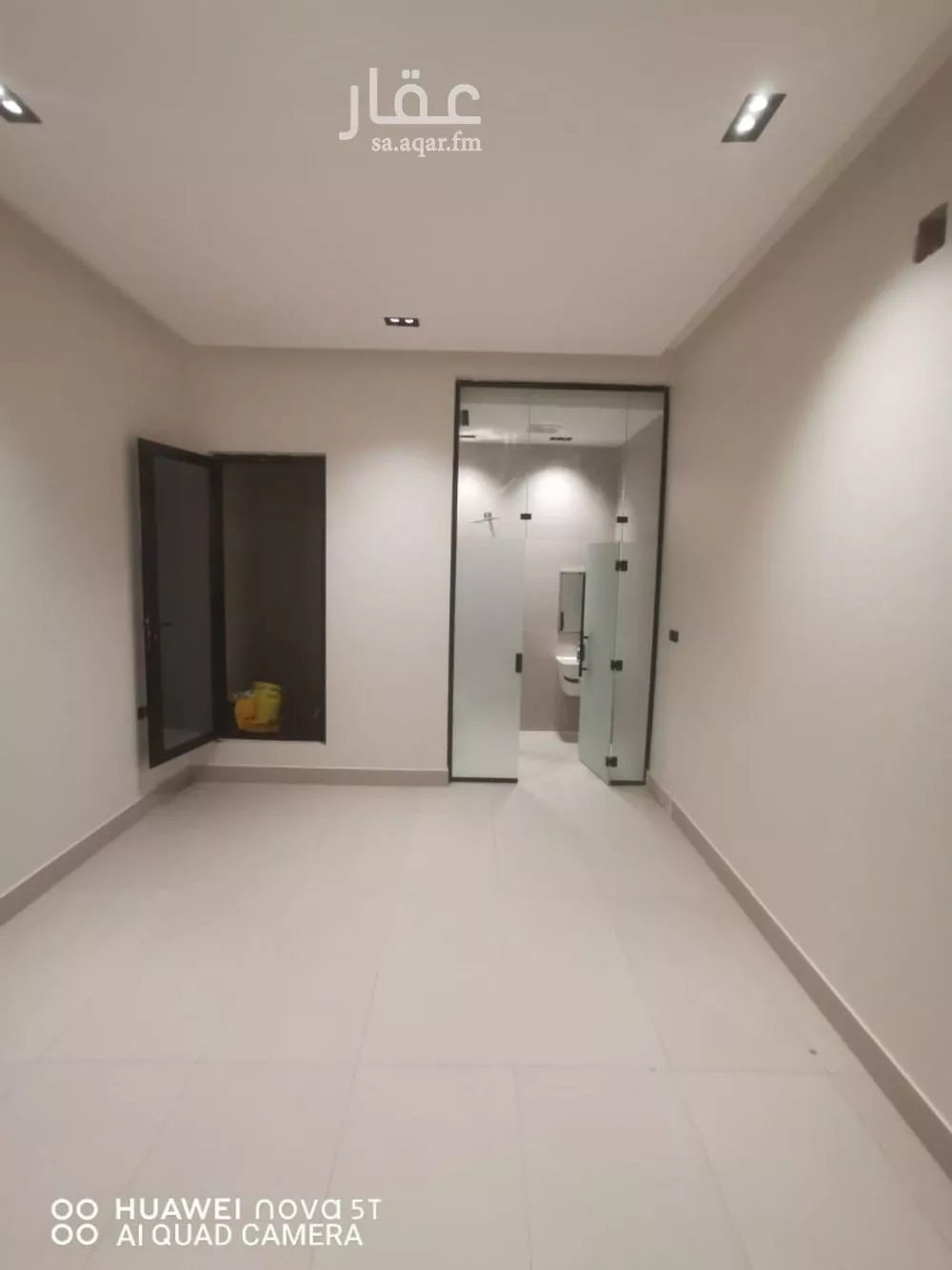 4 bedroom floor in Al Khaleej 10