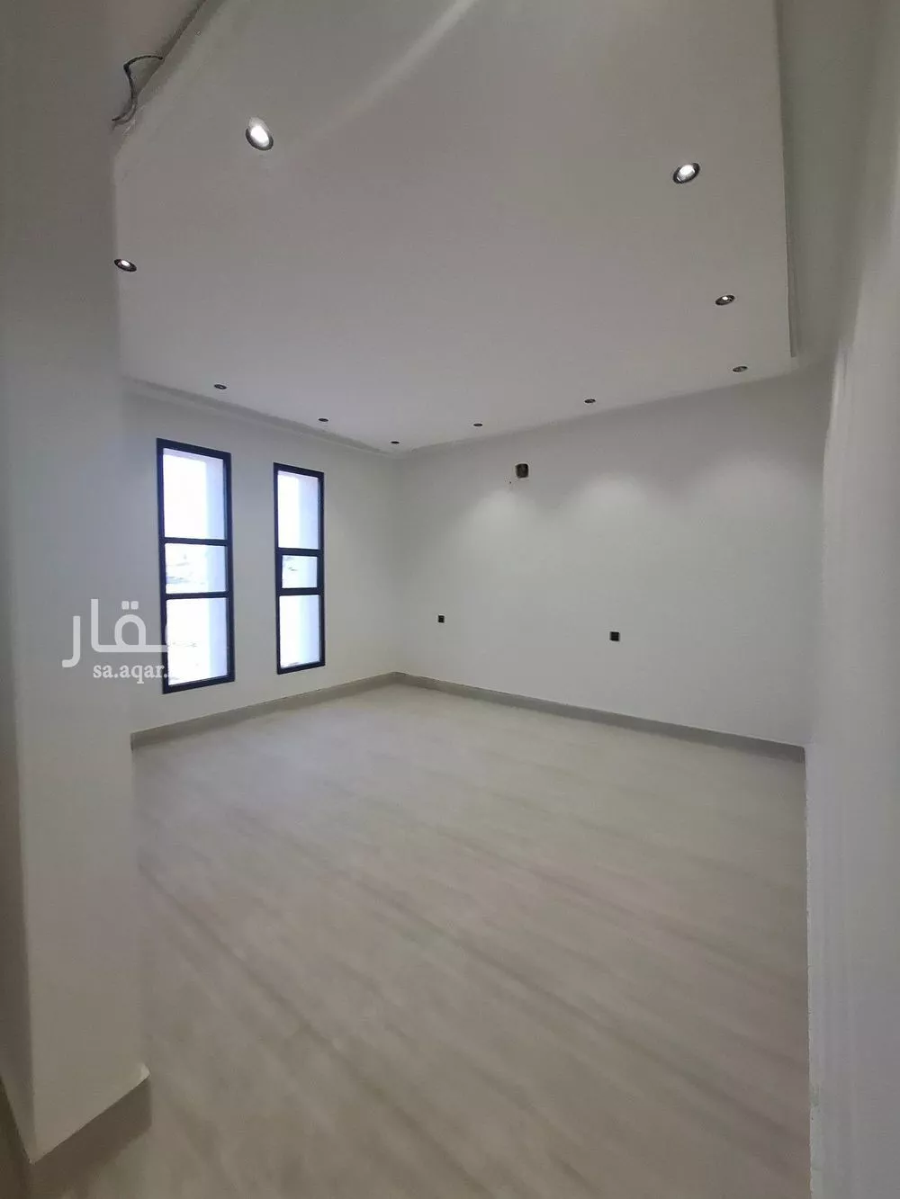 5 bedroom floor in Tuwaiq 11