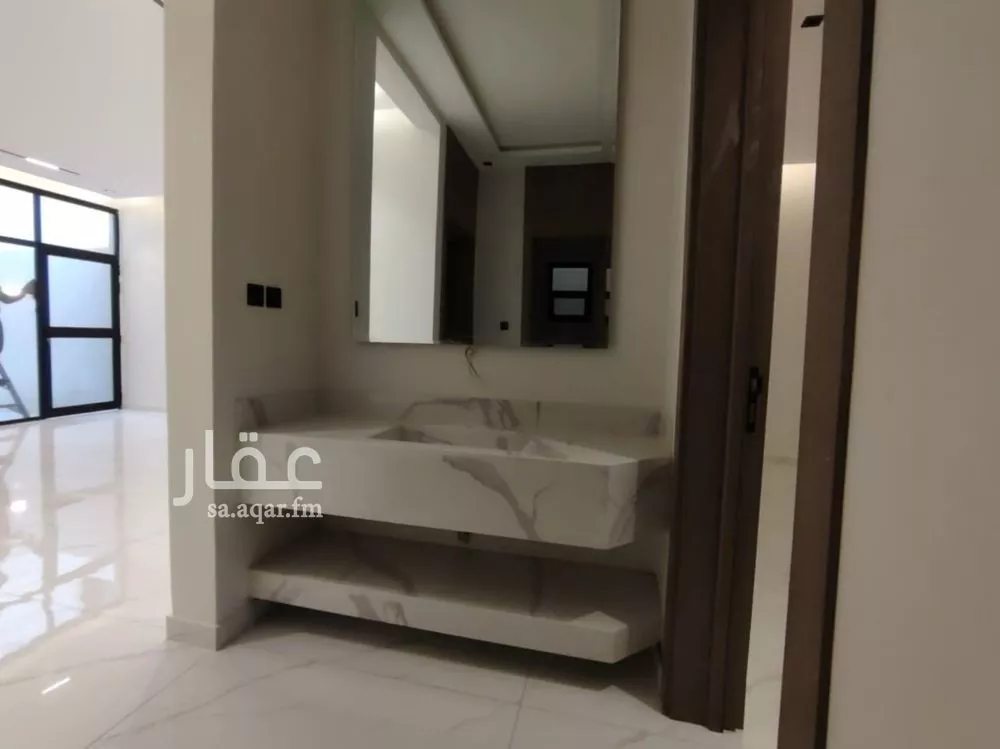 3 bedroom floor in Okaz 12