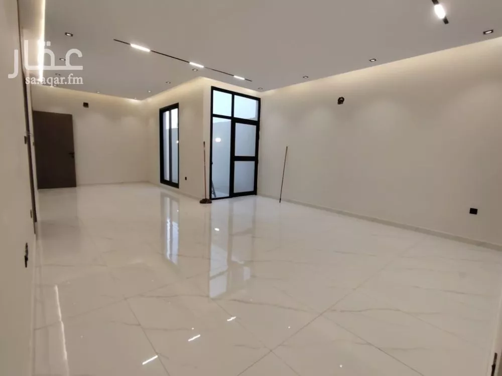 3 bedroom floor in Okaz 6