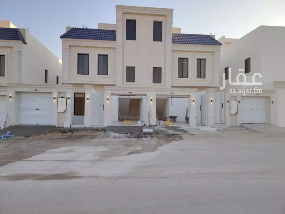 3 bedroom floor in Okaz 10