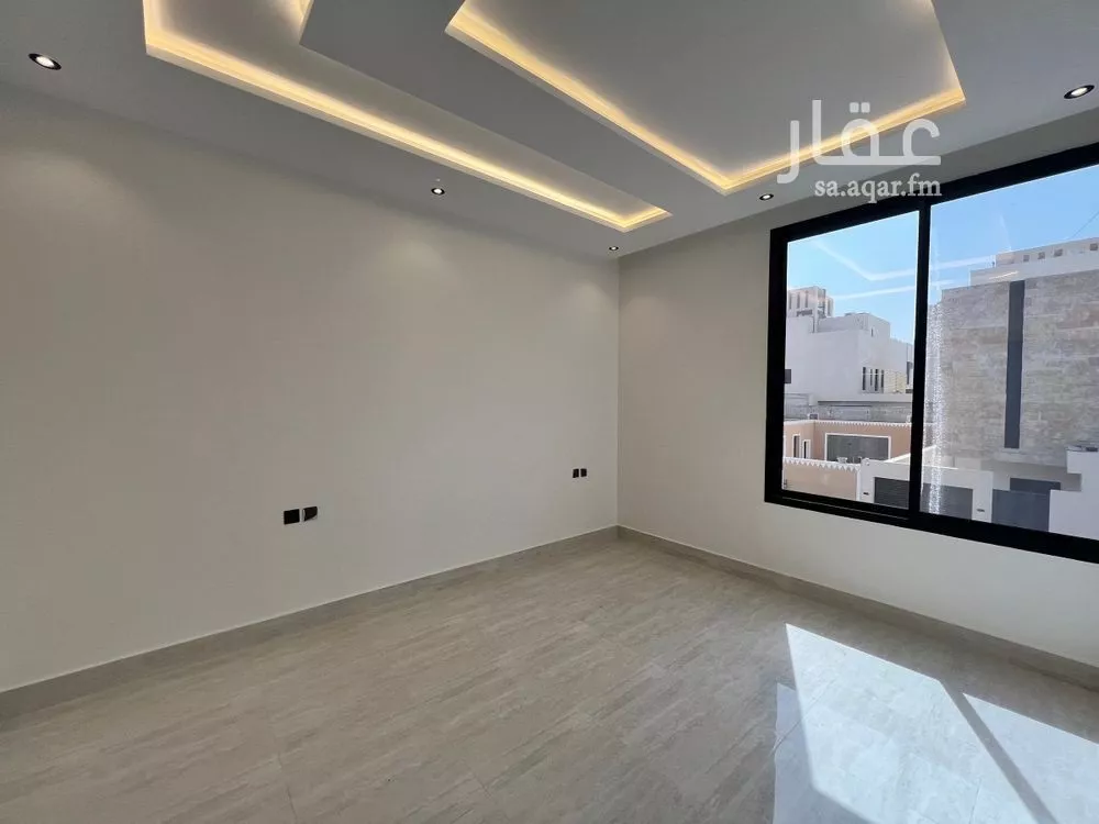 3 bedroom floor in Al Rimal 4