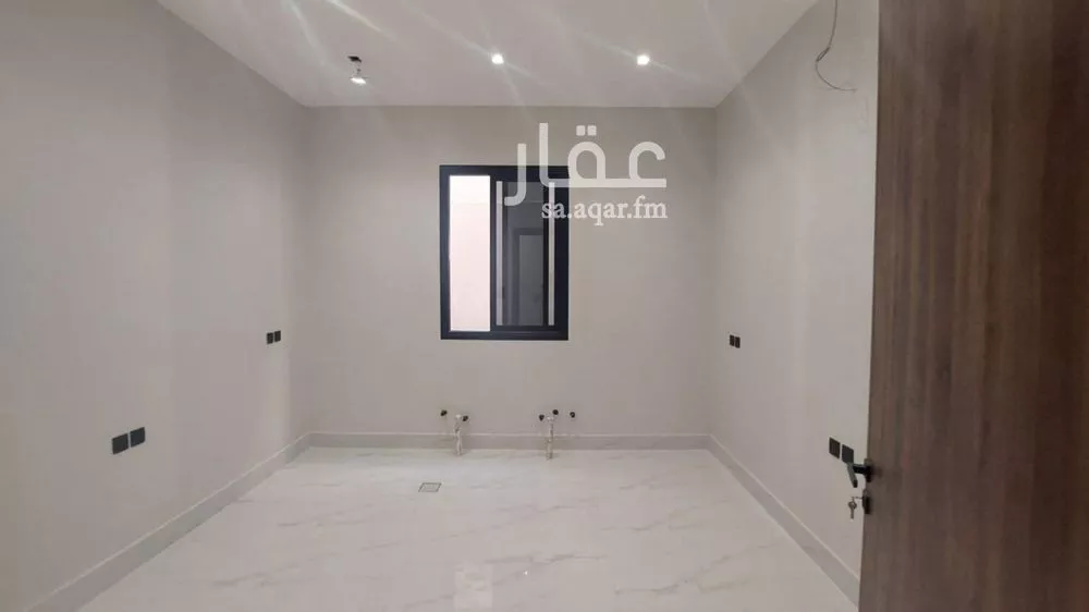 دور 4 غرف في الحزم 8
