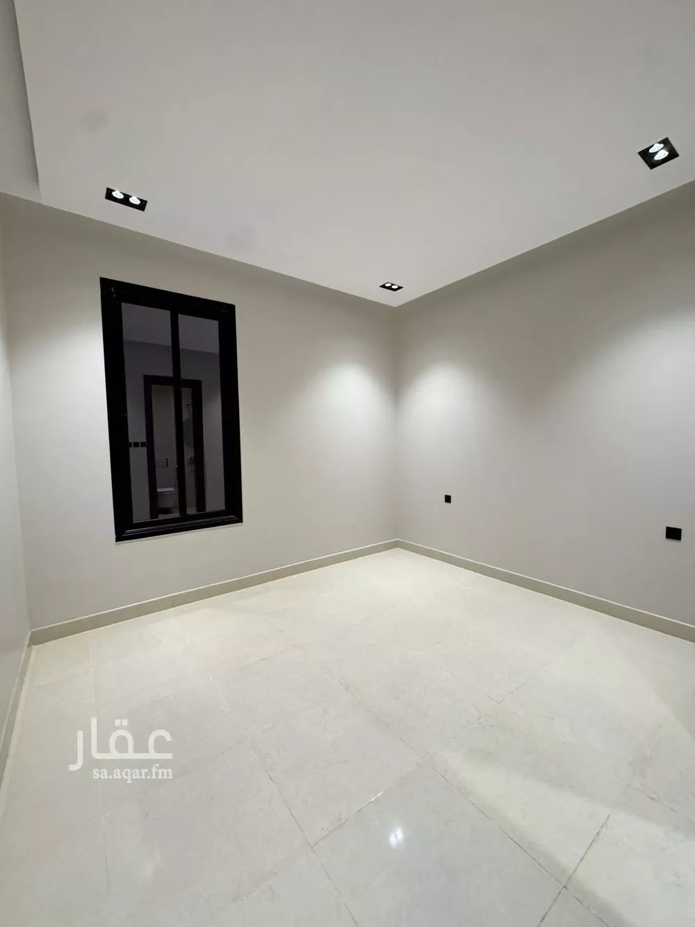 4 bedroom floor in Al Yarmouk 14