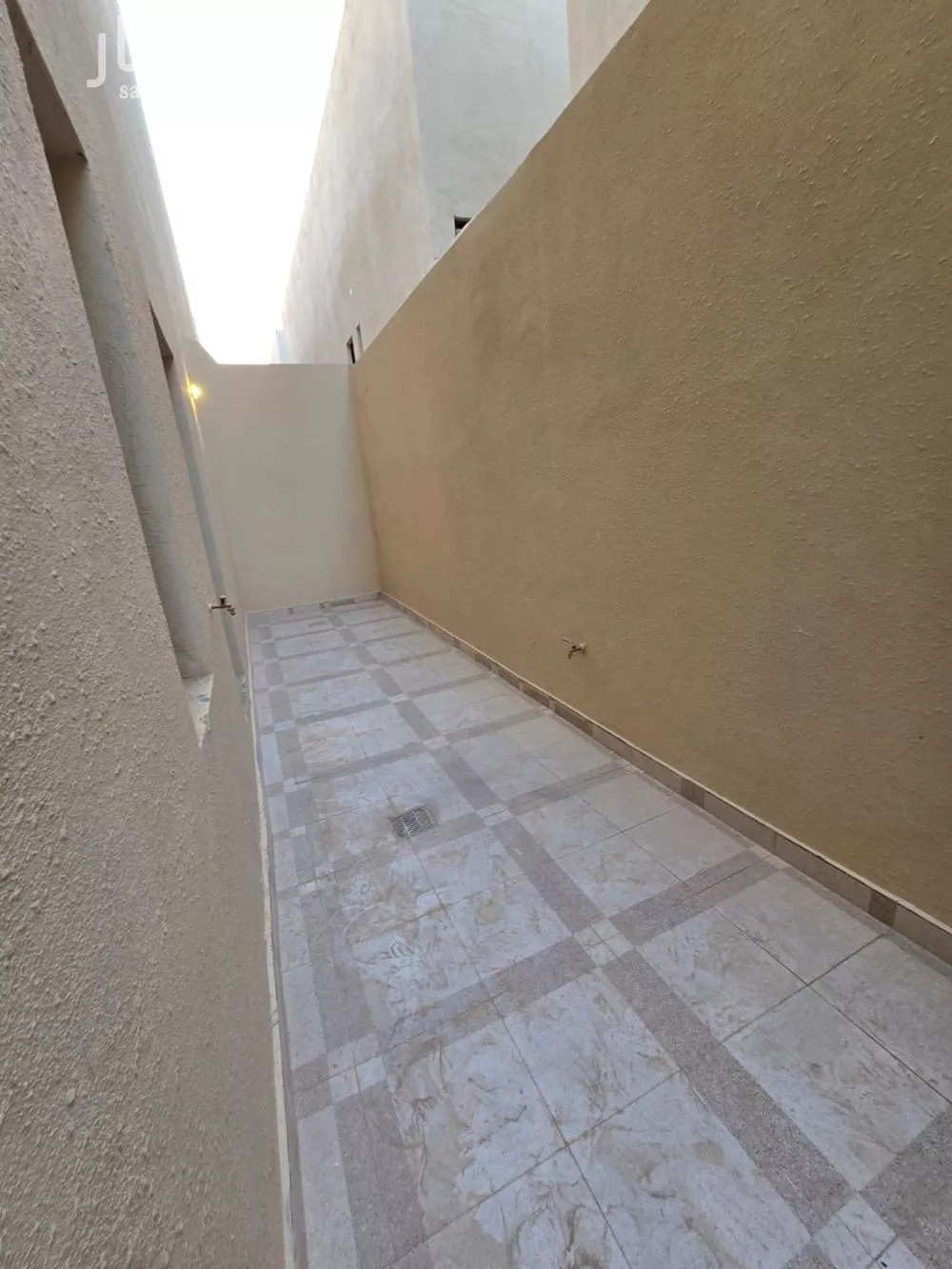 5 bedroom floor in Tuwaiq 14