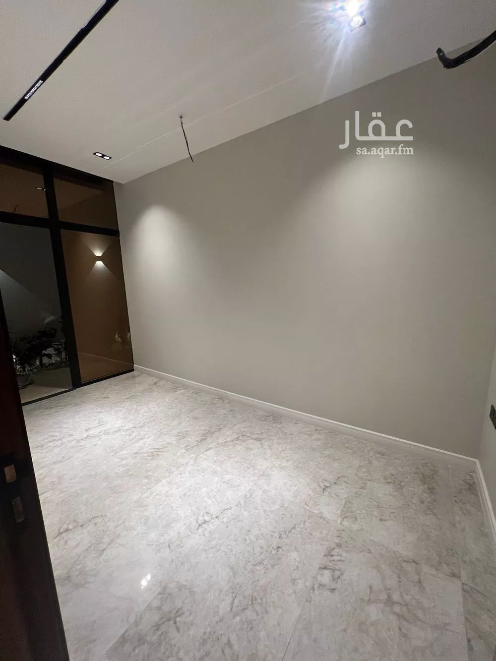 دور 3 غرف في العارض 13