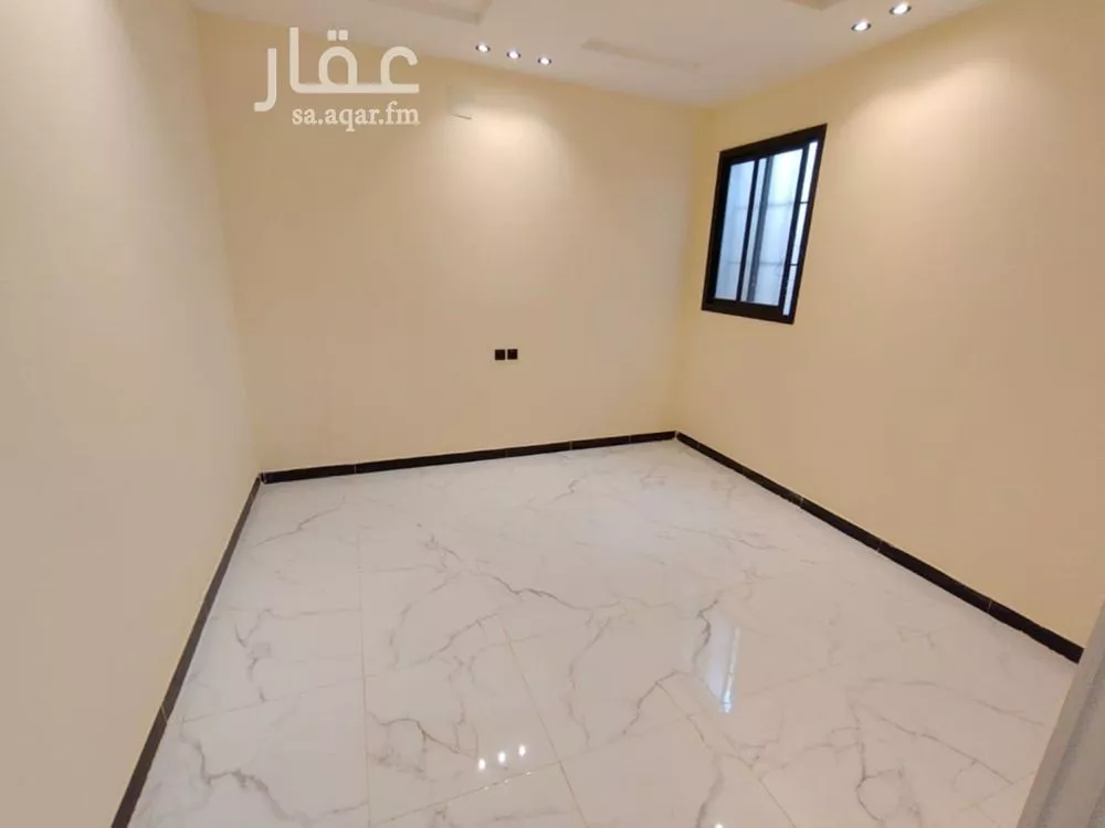 5 bedroom floor in Badr 5