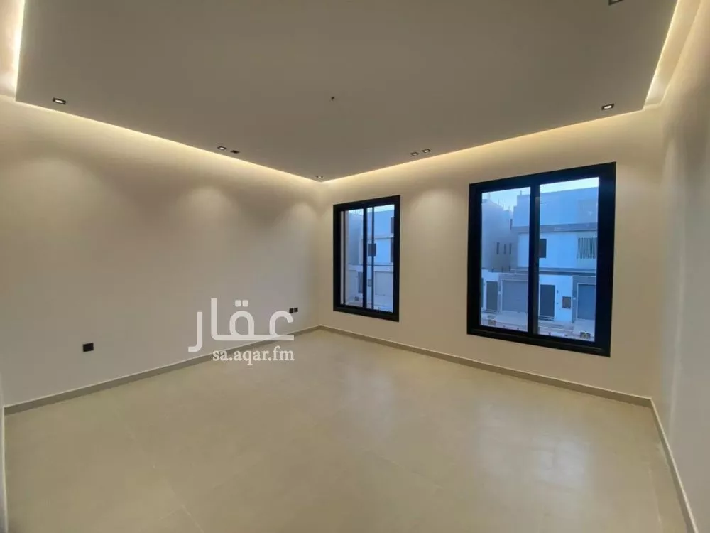 4 bedroom floor in Okaz 9