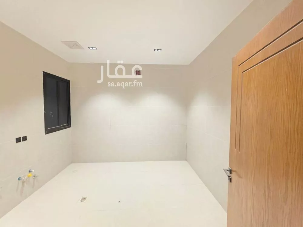 4 bedroom floor in Taibah 11
