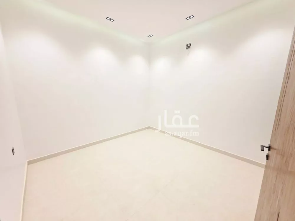 4 bedroom floor in Taibah 6