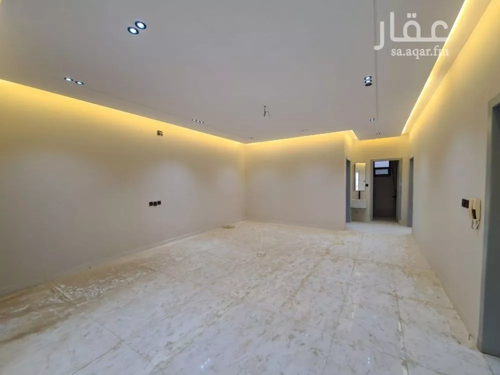 5 bedroom floor in Badr 8