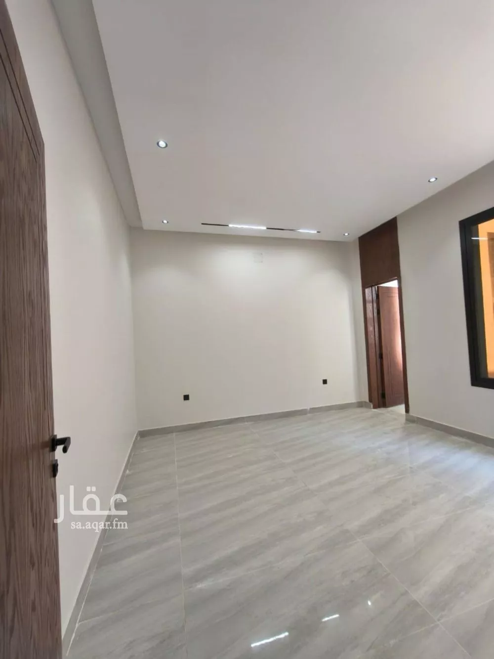 دور 5 غرف في طيبة 11
