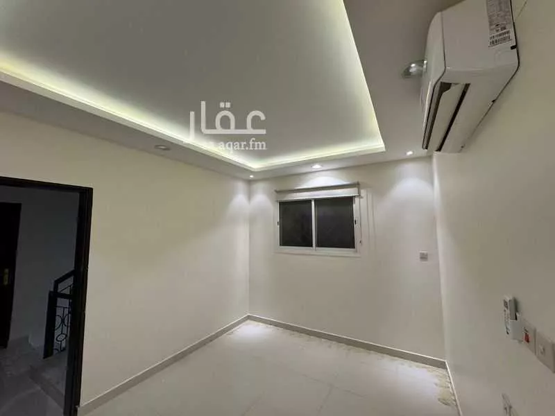 4 bedroom apartment in Al Aridh, Riyadh 6