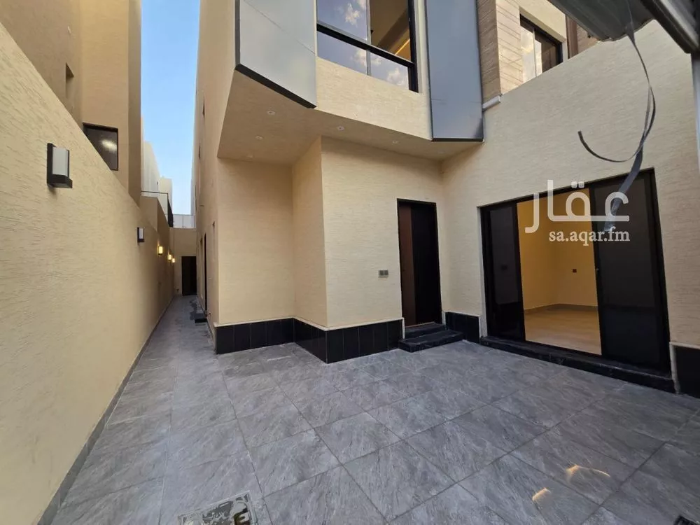 دور 4 غرف في الرمال 18